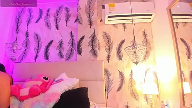 Snapshot of Vivi_prinncess chatting on 12/04/25, 12:09 Vivi prinncess online show from 12/04/25, 12:09