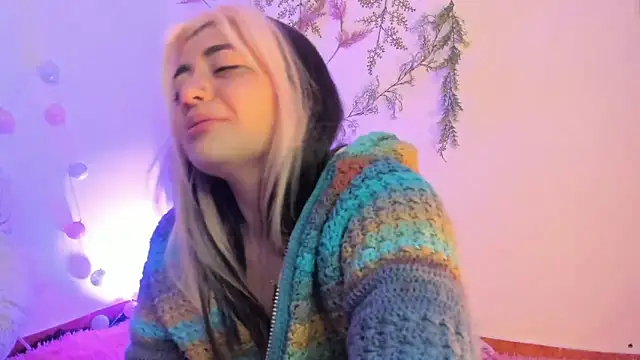 Sammysammy  online show from 12/24/24, 05:38