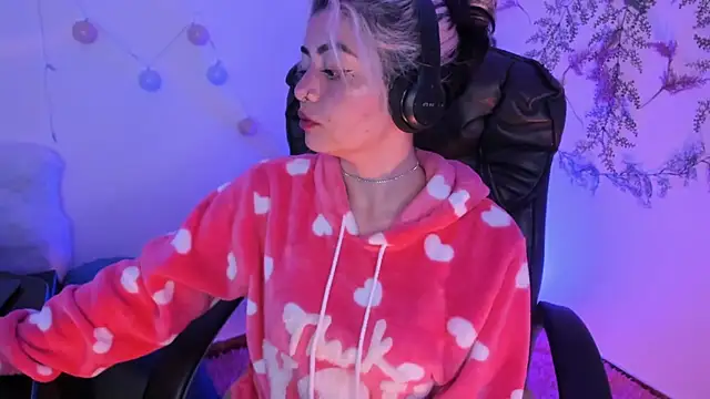 Sammysammy  online show from 02/06/25, 04:21