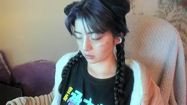 Sammysammy  online show from 12/23/25, 06:44