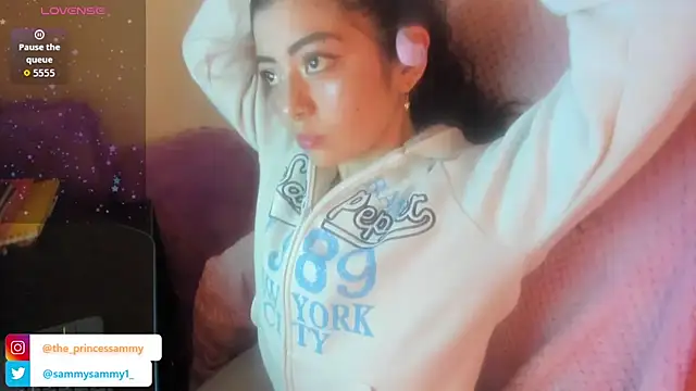 Sammysammy  online show from 04/25/26, 08:28