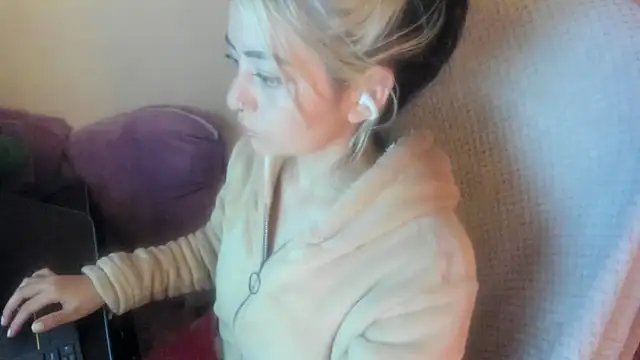 Snapshot of Sammysammy_ chatting on 06/19/26, 11:14 Sammysammy online show from 06/19/26, 11:14