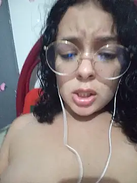Snapshot of NinaSweet2 chatting on 03/09/25, 04:16 NinaSweet2 online show from 03/09/25, 04:16