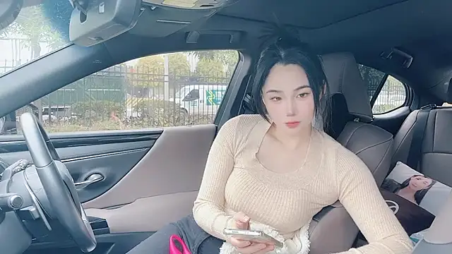 orla2021 online show from 12/25/24, 12:59