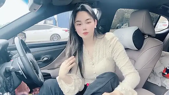 orla2021 online show from 02/26/25, 05:09