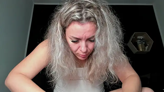 Alesys69 online show from 11/20/25, 10:42