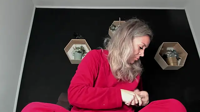 Alesys69 online show from 11/21/25, 11:36