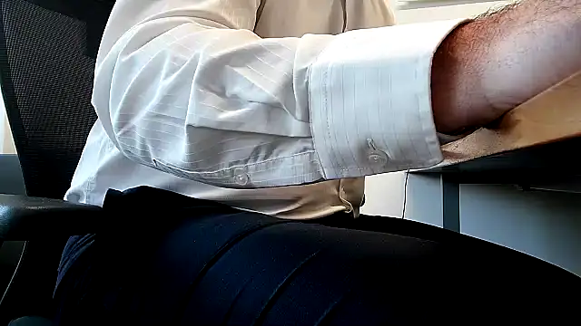 69bezfleku online show from 02/05/25, 07:18