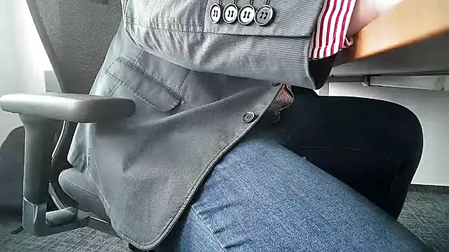 69bezfleku online show from 03/11/25, 01:34