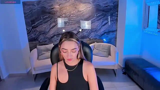 MelissaMoore  online show from 03/03/25, 04:47