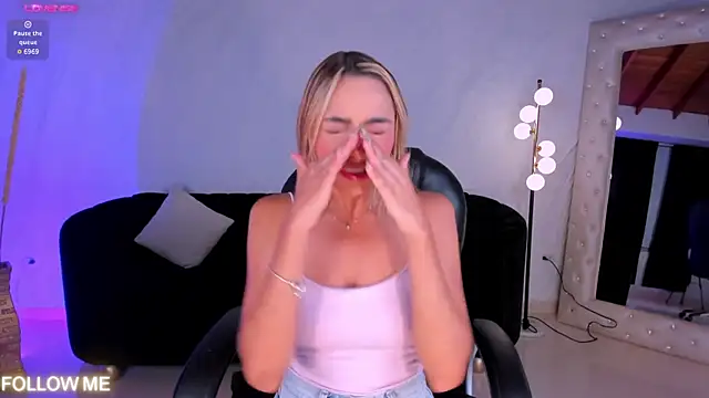 MelissaMoore  online show from 06/07/26, 10:30