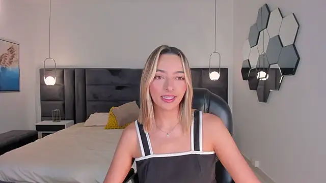 MelissaMoore  online show from 07/24/26, 10:13
