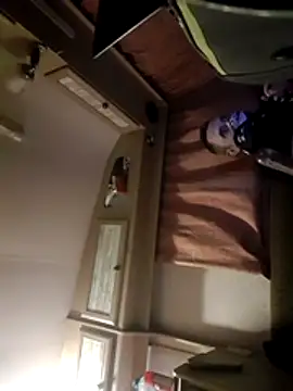 slamyke0 online show from 04/25/26, 01:19