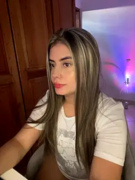 Miss valeriaa online show from 11/22/25, 10:09