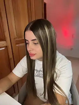 Miss valeriaa online show from 04/22/26, 04:19