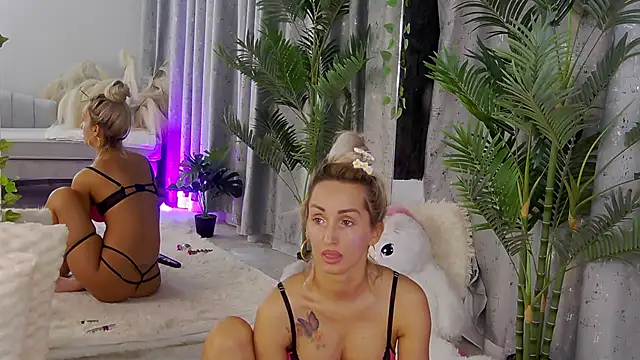 IsabelleEthan online show from 07/17/26, 01:23