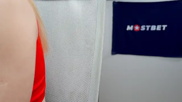 foxeslovefoxes online show from 01/06/25, 07:24