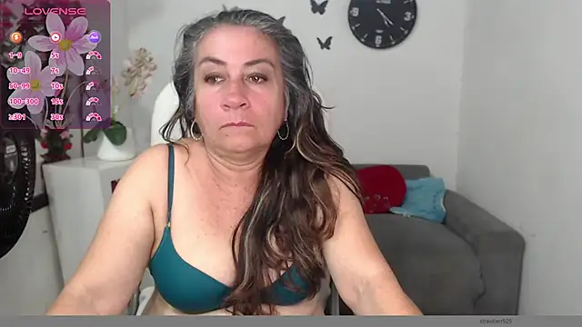 stepmother 105 online show from 03/11/25, 03:02