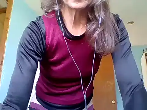 Snapshot of SexyRach75 chatting on 06/20/26, 02:31 SexyRach75 online show from 06/20/26, 02:31