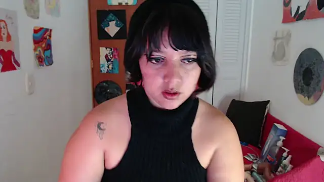 Snapshot of soynanabela28 chatting on 09/11/25, 12:33 soynanabela28 online show from 09/11/25, 12:33