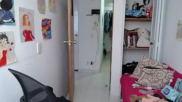 Snapshot of soynanabela28 chatting on 12/01/25, 08:25 soynanabela28 online show from 12/01/25, 08:25