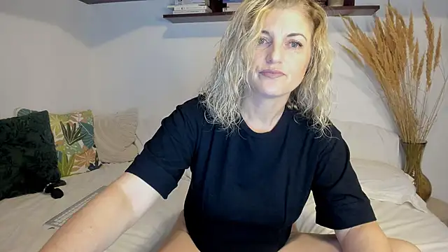 Jadore able online show from 04/23/26, 01:40