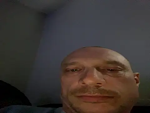 Snapshot of niceD81 chatting on 11/07/25, 03:23 niceD81 online show from 11/07/25, 03:23