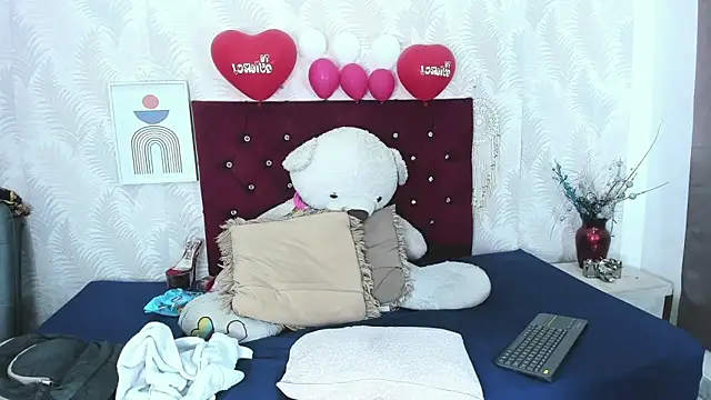 Ariana Diosa online show from 02/12/25, 05:37