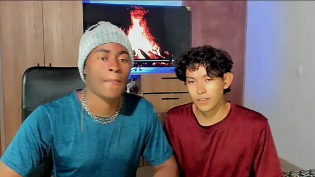 Snapshot of CrissBrownxxx chatting on 05/13/26, 03:26 CrissBrownxxx online show from 05/13/26, 03:26
