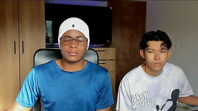 Snapshot of CrissBrownxxx chatting on 05/16/26, 12:37 CrissBrownxxx online show from 05/16/26, 12:37