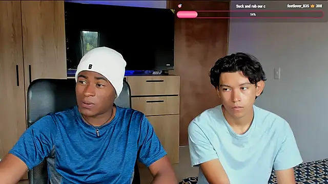 Snapshot of CrissBrownxxx chatting on 05/25/26, 03:40 CrissBrownxxx online show from 05/25/26, 03:40