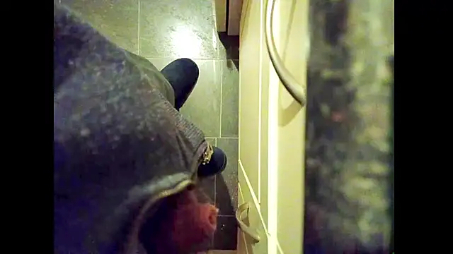 hairyuncut00 online show from 02/15/26, 06:15