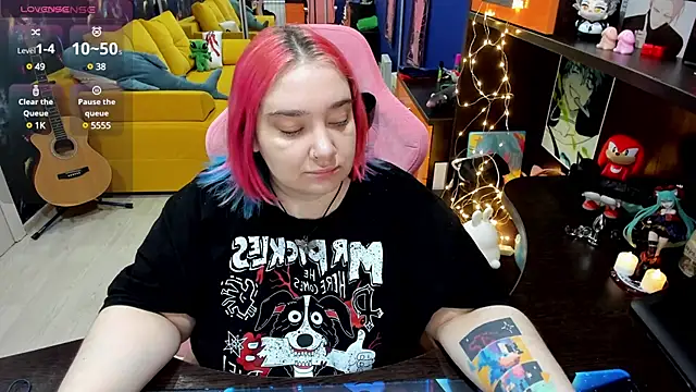 Softie Sofy online show from 01/22/25, 02:15