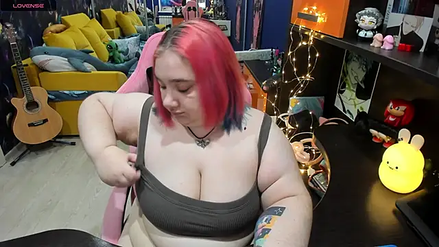 Softie Sofy online show from 02/07/25, 02:40