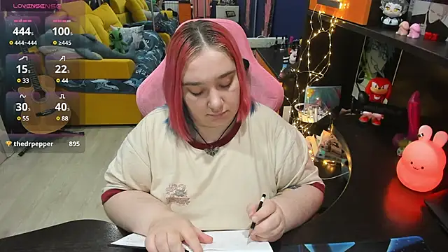 Softie Sofy online show from 02/13/25, 05:48