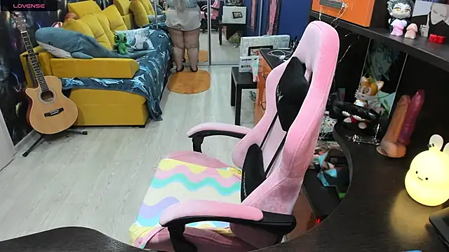 Softie Sofy online show from 03/05/25, 02:36