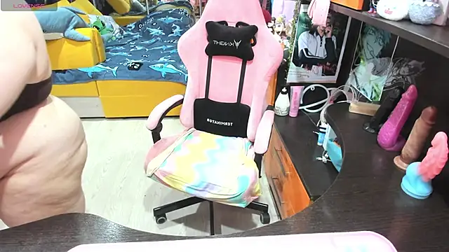 Softie Sofy online show from 02/20/26, 03:14