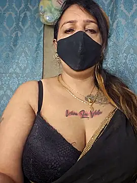 cute-tanvi online show from 12/05/25, 01:36