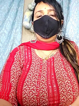 cute-tanvi online show from 02/25/26, 12:37