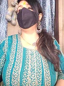 cute-tanvi online show from 04/21/26, 12:45