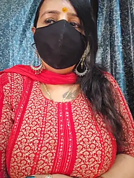 cute-tanvi online show from 06/03/26, 12:13