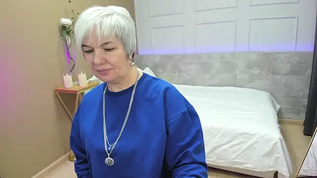 CarmenSoft online show from 10/05/25, 09:02