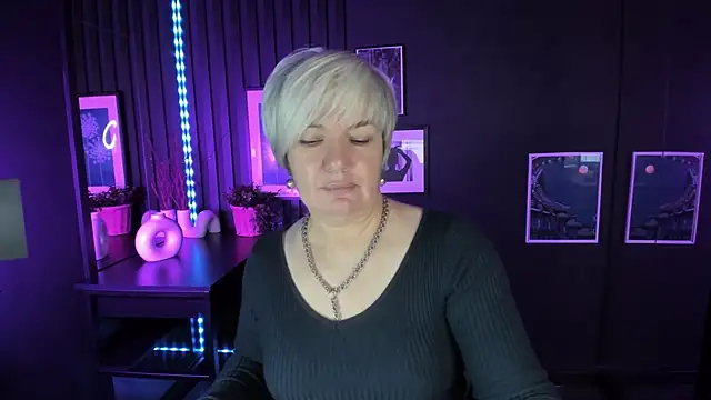 CarmenSoft online show from 11/16/25, 08:58