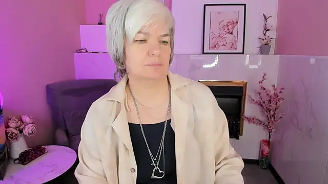 CarmenSoft online show from 06/06/26, 09:25
