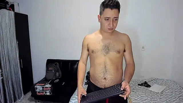Snapshot of ares_sexxx chatting on 05/10/26, 10:26 ares sexxx online show from 05/10/26, 10:26