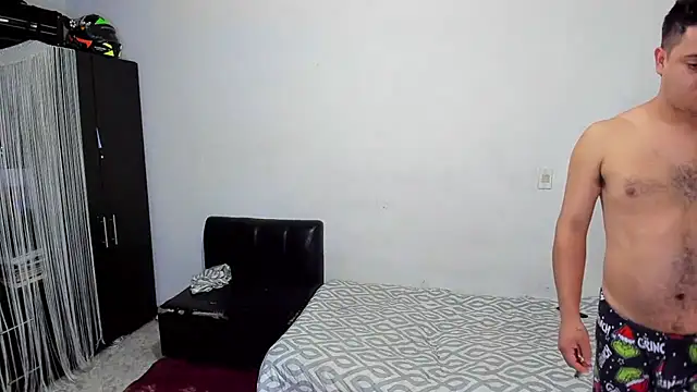 Snapshot of ares_sexxx chatting on 05/14/26, 02:24 ares sexxx online show from 05/14/26, 02:24