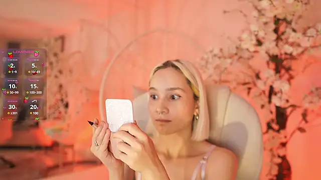 DalahiaRush online show from 02/06/25, 11:43