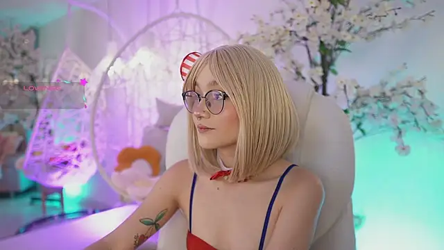 DalahiaRush online show from 09/15/25, 07:03