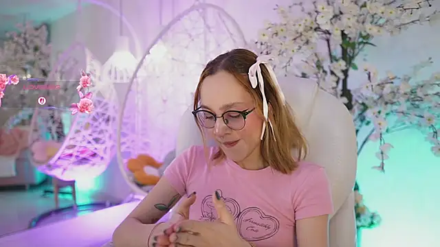 DalahiaRush online show from 09/17/25, 07:04