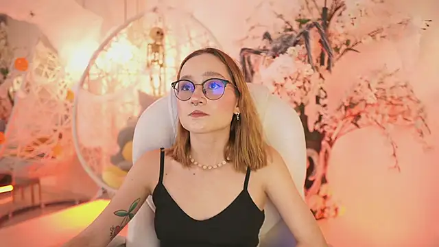 DalahiaRush online show from 10/01/25, 06:58